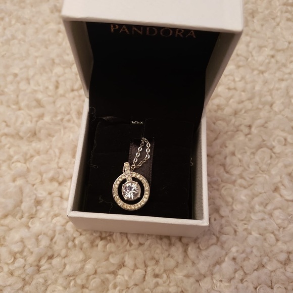 Swarovski lavender collection pendant necklace - Picture 4 of 5